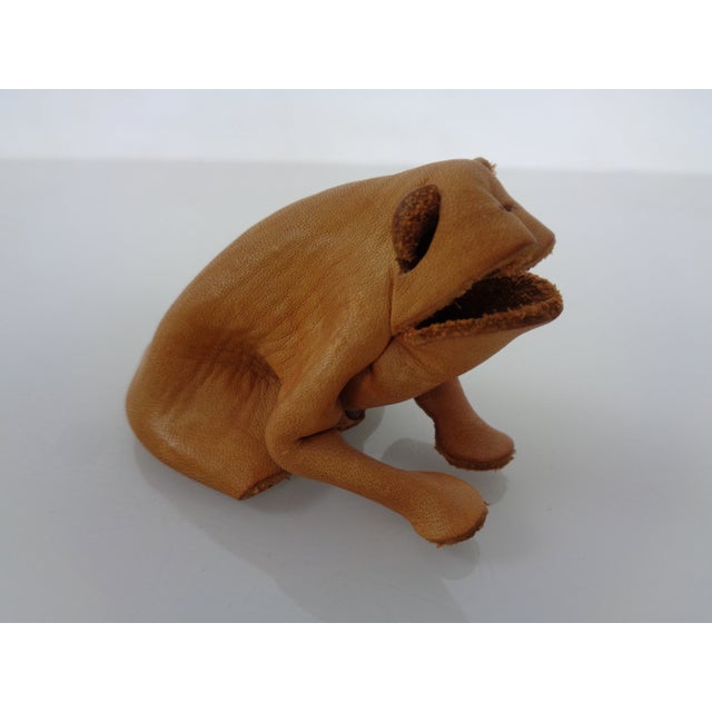 Handmade Leather Frog from Deru Wiesbaden, Germany, 1960s For Sale - Image 12 of 17
