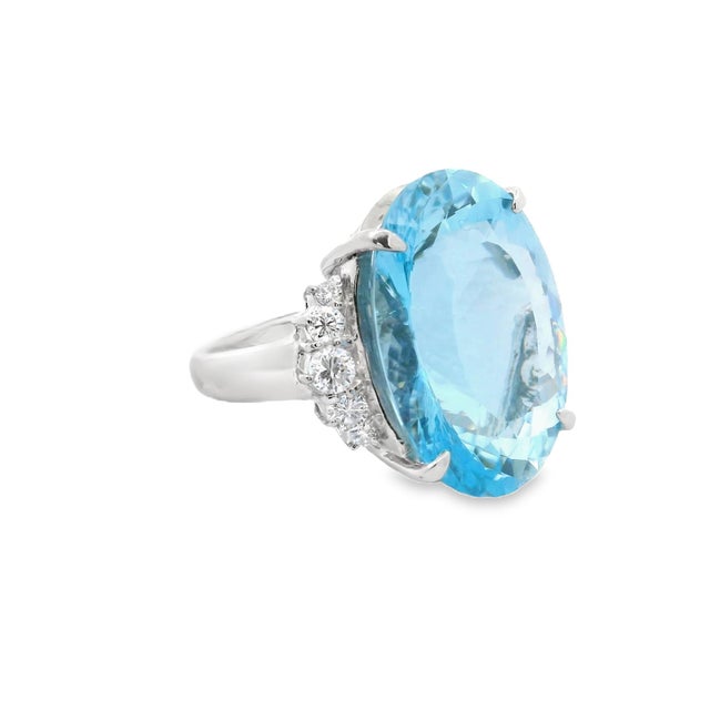 Contemporary 14.39 Carat Aquamarine & Diamond Platinum Ring Size 6.25 For Sale - Image 3 of 4