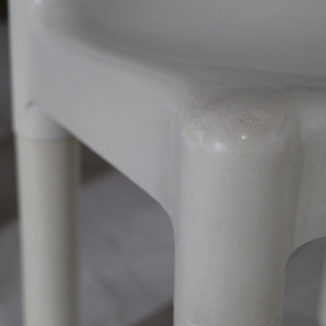 1970s Model 4875 White Plastic Chair by Carlo Bartolli for Kartell For Sale - Image 15 of 16