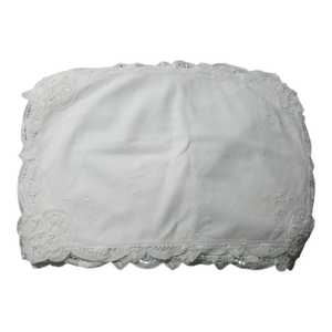 1980s Exquisite Hand Crochette White 6pcs Placemats