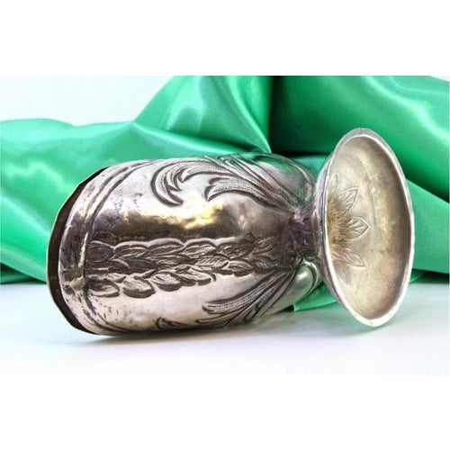 Silver Shuttle with Reliefs and Applications For Sale - Image 3 of 7