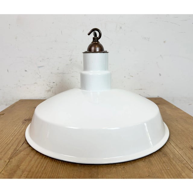 Industrial White Enamel Factory Pendant Lamp from Quadrangle Mfg. Co., 1960s For Sale - Image 11 of 18