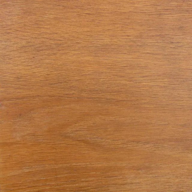 Antique Dining Table, in Very Good conditions. Designed 1890 to 1919