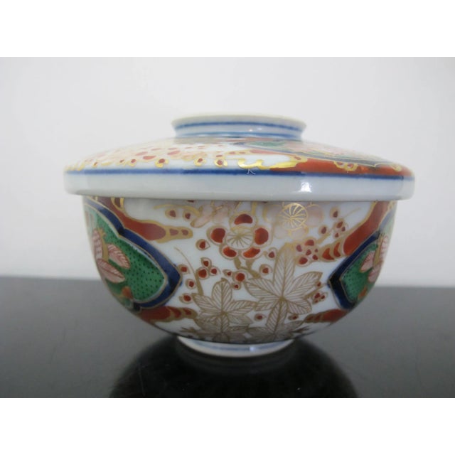 Japanese Antique Japanese Meiji Imari Flower Porcelain Soup Bowl With Lid Set of 2 For Sale - Image 3 of 9