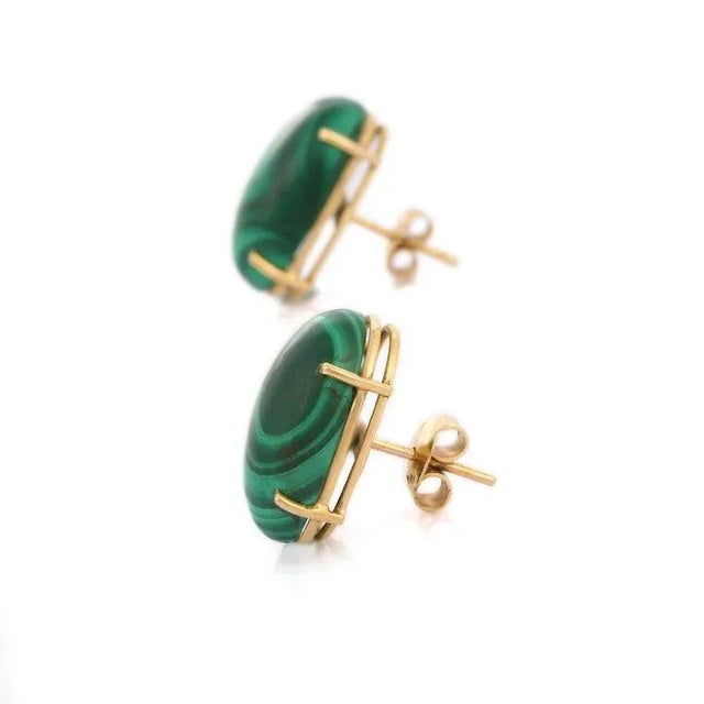Art Deco 12.45ct Elliptical Malachite Solitaire Stud Earrings in 18k Yellow Gold- 2 Pieces For Sale - Image 3 of 9