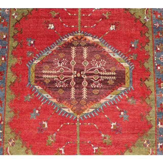 Antique Turkish Medallion Oushak Rug in Red, Green and Blue 6'0 X 8'6 For Sale In Atlanta - Image 6 of 13