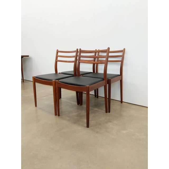 G Plan Set of 4 Vintage Mid Century Modern Dining Chairs by G Plan For Sale - Image 4 of 9