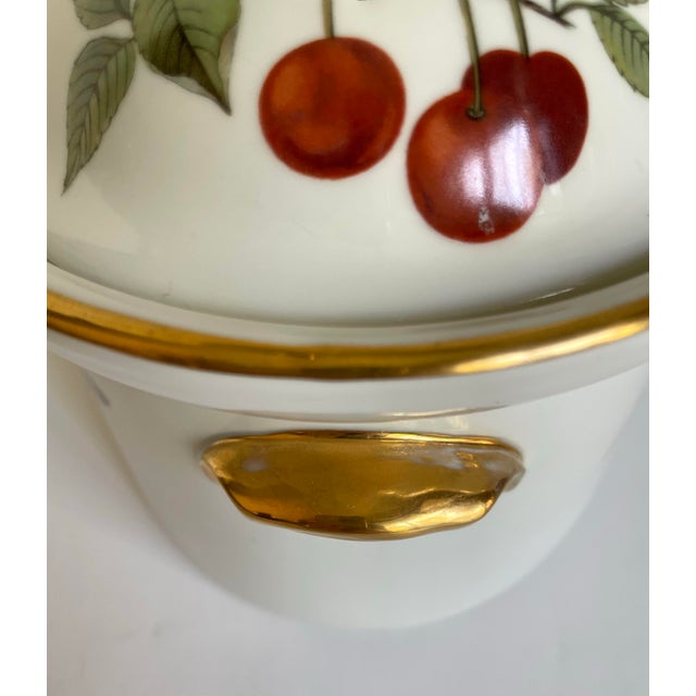 1961 Royal Worcester English Lidded 2.4qt "Evesham" Casserole Side Dish For Sale - Image 9 of 11