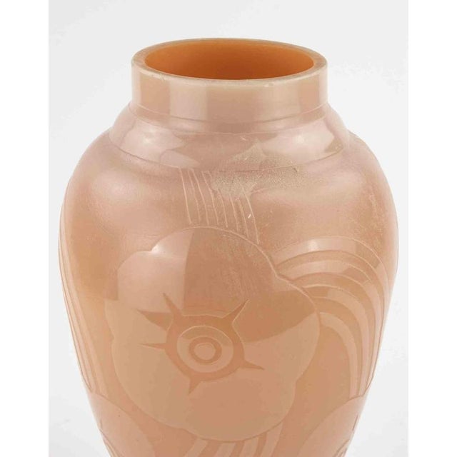 Vintage Art Deco Pink Moulded Glass Vase with Floral Design, France, 1940s For Sale - Image 4 of 5