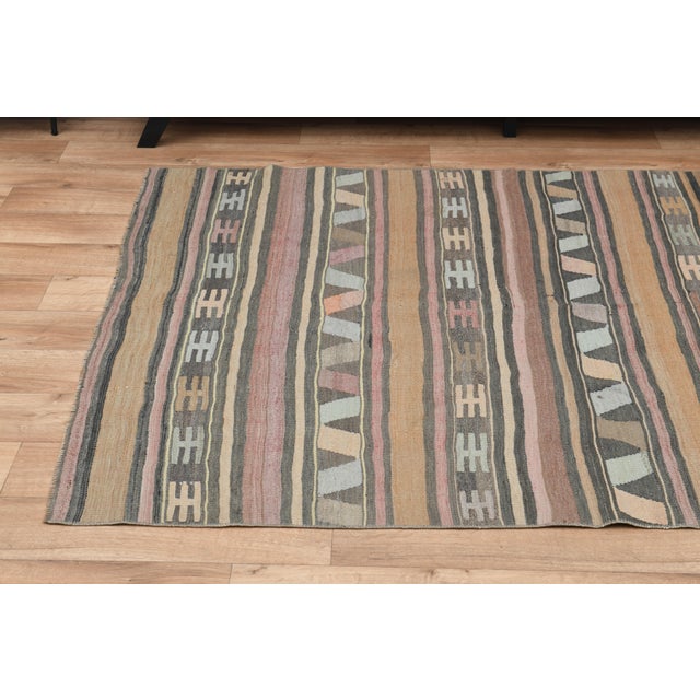 Brown 1970s Vintage Turkish Oushak Handmade Wool Cotton Brown Kilim Rug For Sale - Image 8 of 11