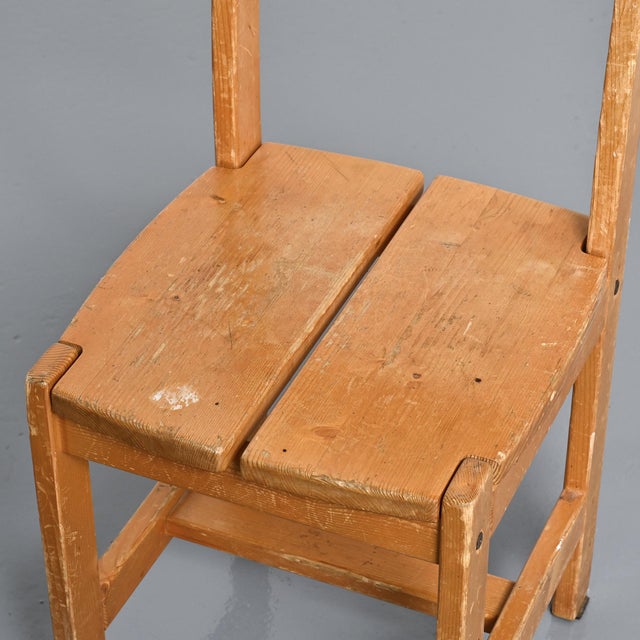 French Pine Chairs, 1970, Set of 4 For Sale - Image 6 of 7
