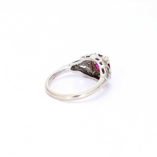 Traditional Vintage Platinum Gia Certified Unheated Burmese Ruby Ring With Diamonds - Size 7 For Sale - Image 3 of 6