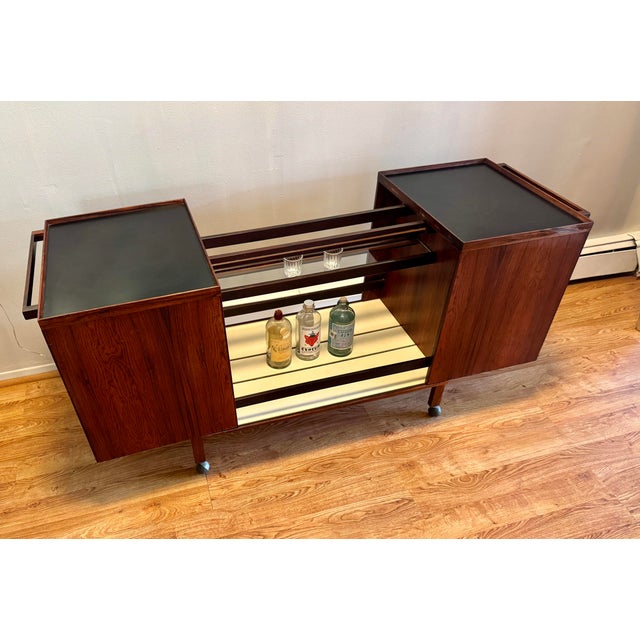1960s Rosewood Danish Bar Cart Niels Erik Glasdam Jensen for Vantinge Mobelindustri For Sale In New York - Image 6 of 12
