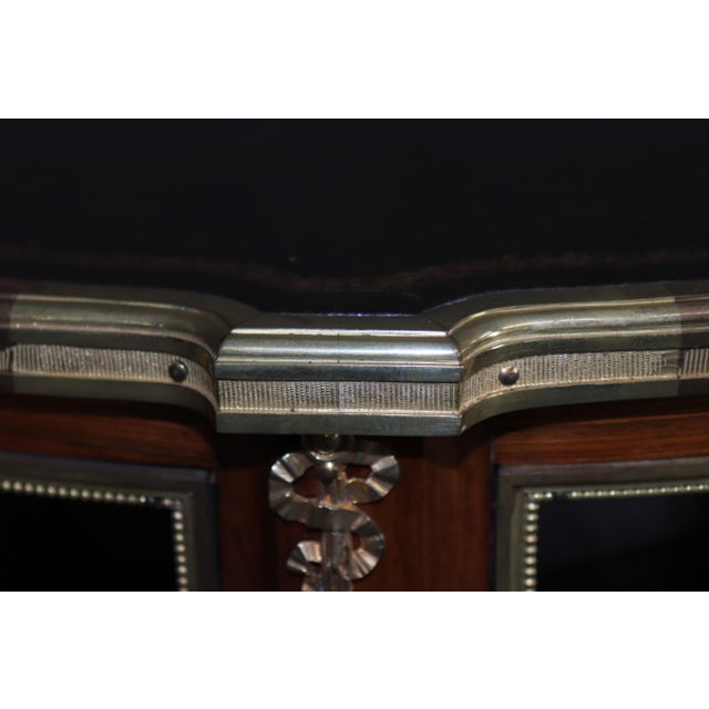 French Rare Circular Bronze Mounted French Louis XV Style Bookcase Book Shelf For Sale - Image 3 of 11