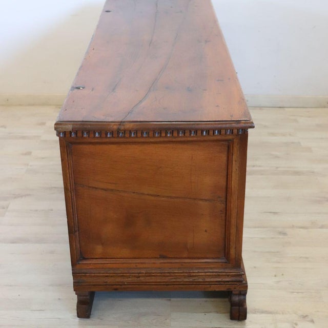 Wood Early 20th Century Chest in Walnut For Sale - Image 7 of 17