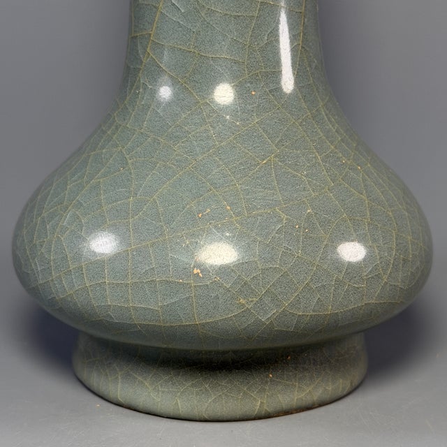 Antique Chinese Celadon Long‑Neck Crackle‑Glaze Vase, Collectible Antique For Sale - Image 4 of 7