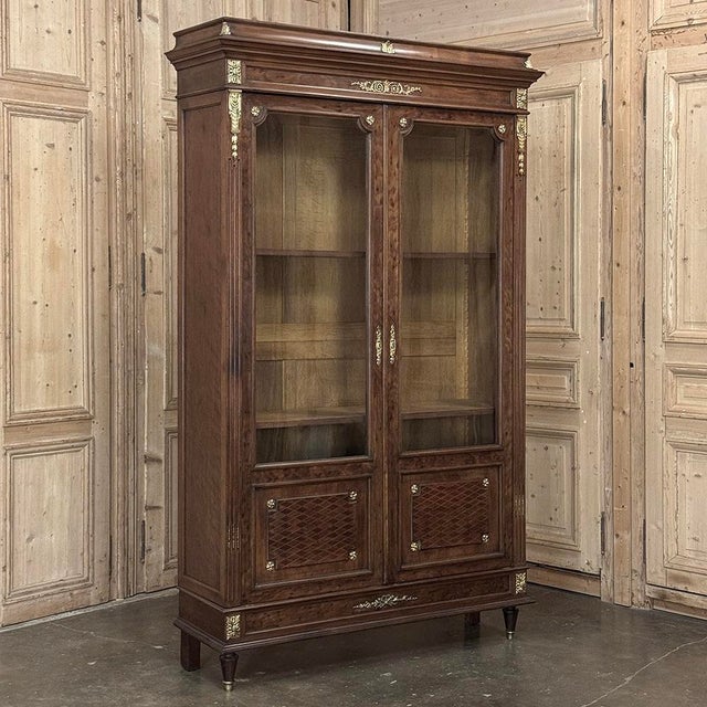 19th Century French Louis XVI Bookcase in Acajou Moucheté Mahogany For Sale - Image 4 of 18