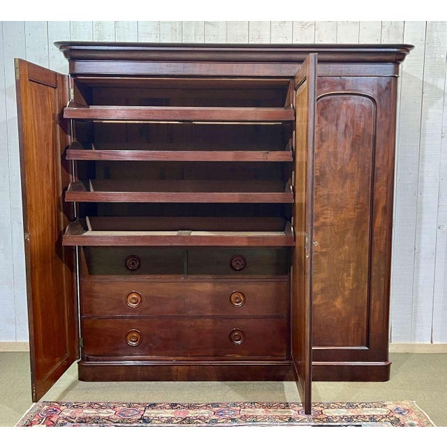 antique Victorian English Wardrobe in Mahogany, 1800s For Sale - Image 15 of 18