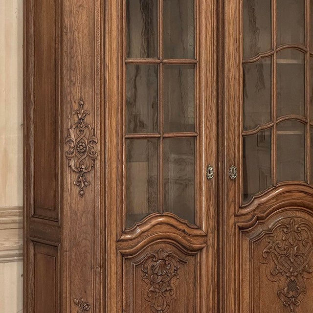 Late 19th Century Late 19th Century Belgian Liégeoise Louis XIV Bookcase in Solid Quarter-Sawn Oak For Sale - Image 5 of 18