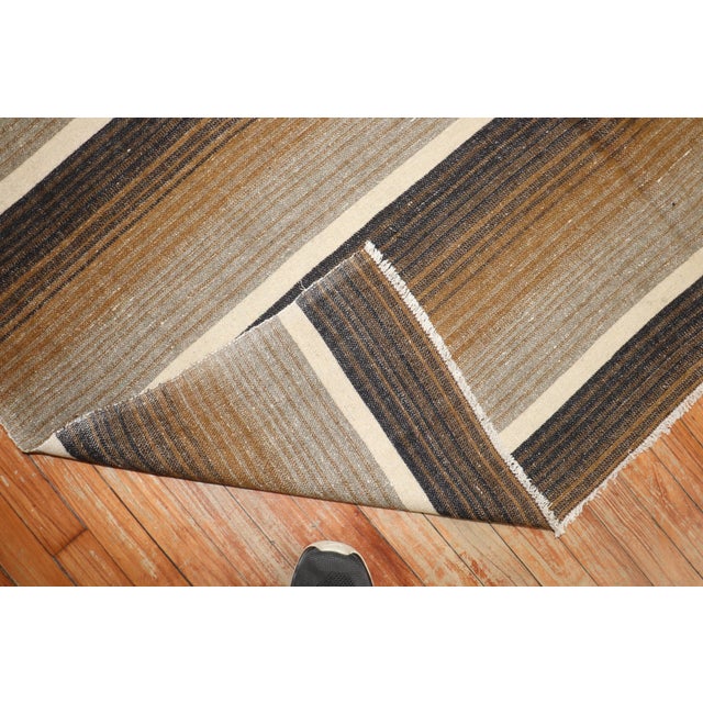 Late 20th Century Striped Turkish Kilim - 5'6" x 6'7" For Sale In New York - Image 6 of 10