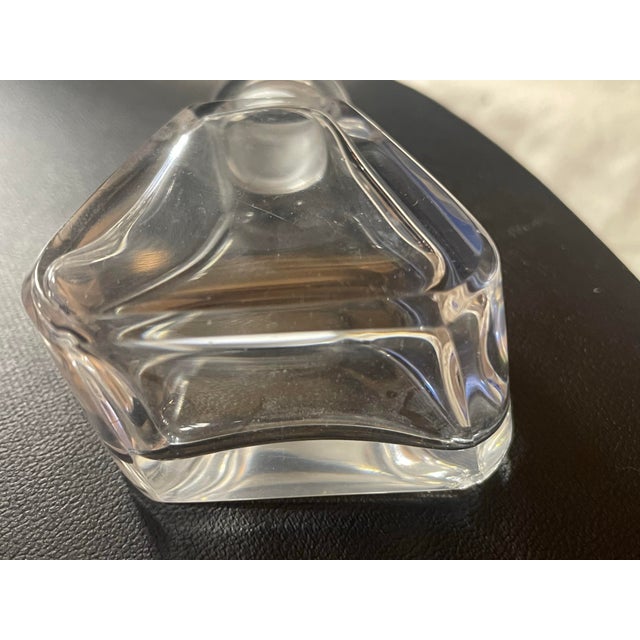 1940s Art Deco Glass Perfume Bottle in the Style of Lalique Glass For Sale In South Bend - Image 6 of 6
