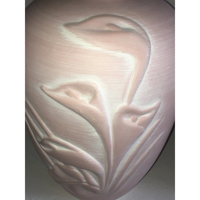 1980s O'Keefe Style 1980's Calla Lily Hand Glazed Blush Pink Plaster Sculpted Table Lamps - A Pair For Sale - Image 5 of 9
