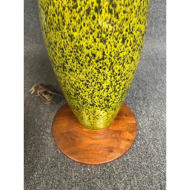 Mid-Century Modern Vintage Mid Century Walnut/Ceramic Green Floor Lamp For Sale - Image 3 of 6