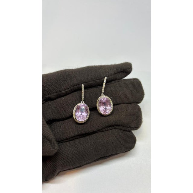 2020s Natural Kunzite 19cts & Diamond 0.75cts Earring in 14k Gold For Sale - Image 5 of 8