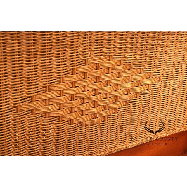 Late 20th Century Lexington Cherry And Wicker Queen Sleigh Bed For Sale - Image 5 of 18