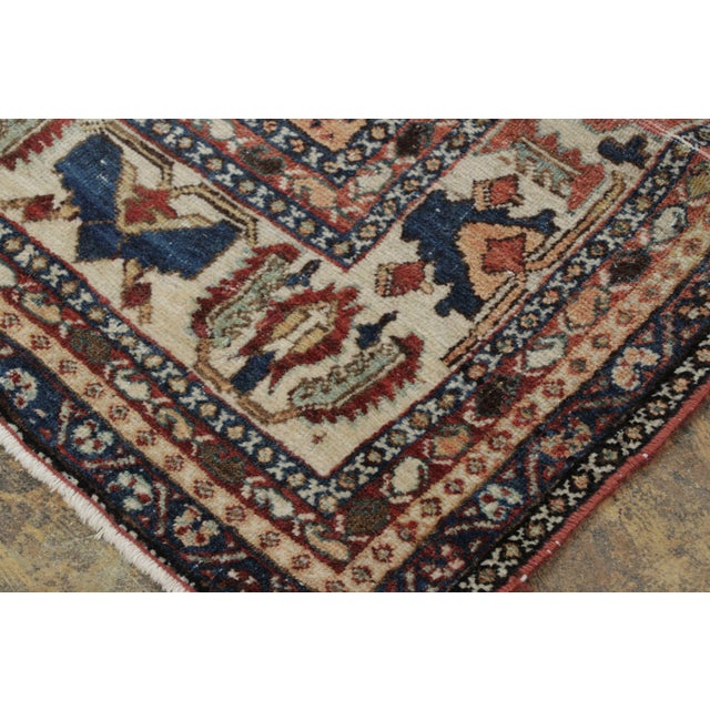 Late 18th Century Antique Qashqai Tribal Rug With Medallion and Geometric Design - Rug & Kilim For Sale - Image 5 of 7