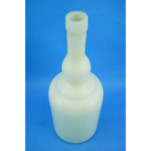 19th Century Morandi Bottle Vase in White Opaline Milk Glass attributed to Salviati Murano, Italy For Sale - Image 6 of 18