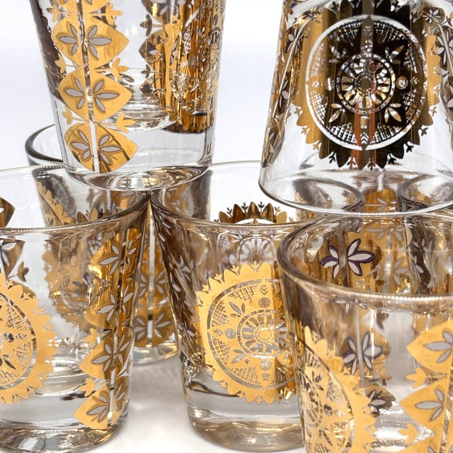Gold 1960s Utd Gold Medallion Shot Glasses - Set of 8 For Sale - Image 8 of 9
