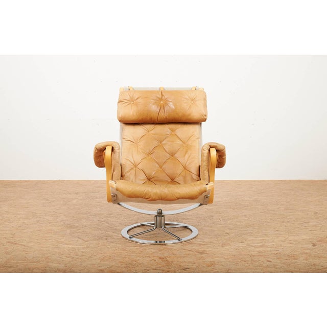 Vintage Lounge Chair in Leather by Bruno Mathsson for Dux, 1967, in Good conditions. Designed 1960 to 1969 I have official...