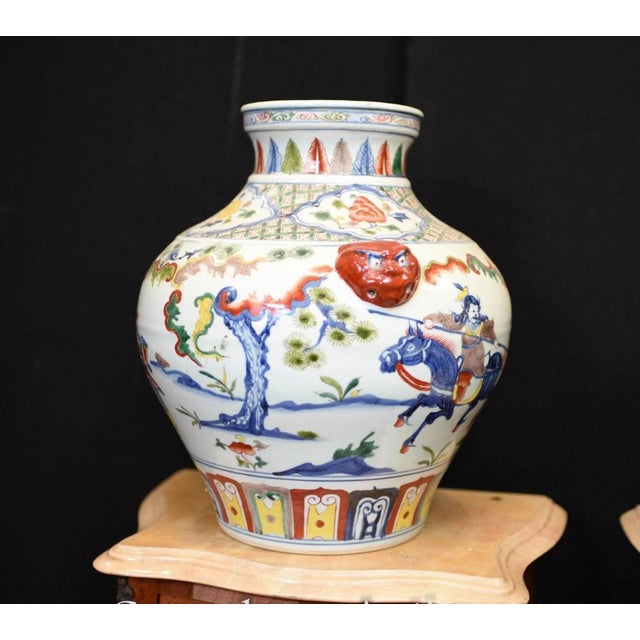 Chinese Qianlong Hand Painted Porcelain Vases, Set of 2 For Sale - Image 3 of 12