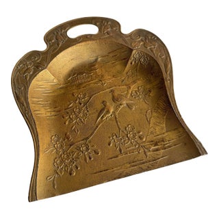 Early 20th Century Art Nouveau Crumb Catcher For Sale