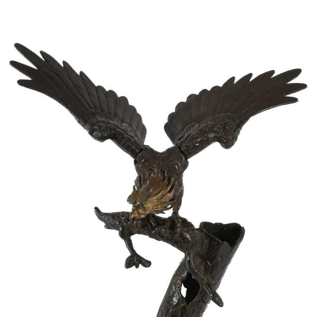 Bronze Oversized Bronze Eagle Sculptural Group on Tree Form – Monumental Wildlife Sculpture For Sale - Image 8 of 15