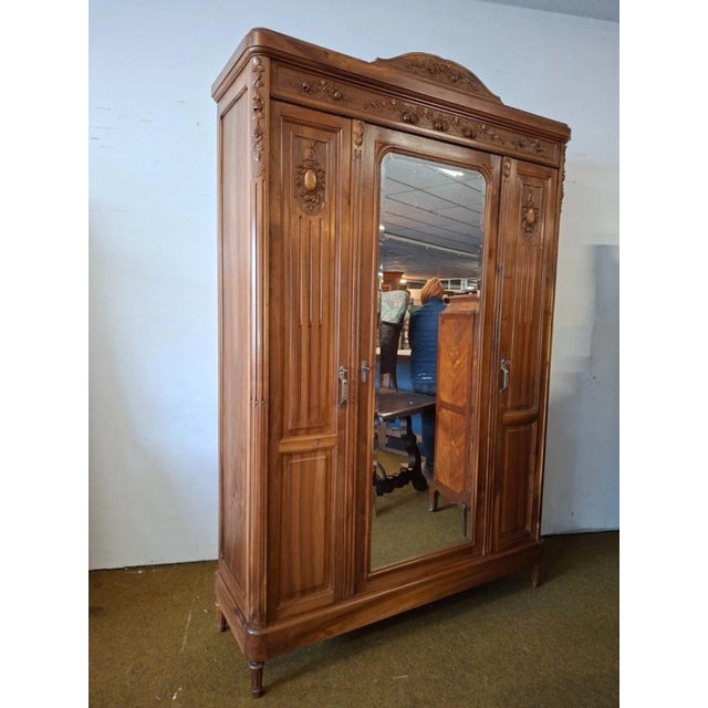 Louis XVI Wardrobe in Walnut Wood For Sale - Image 5 of 9