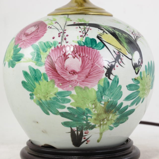Famille Rose Antique Porcelain Vase Lamp With Bird and Floral Motif on Wood Base For Sale In New York - Image 6 of 15