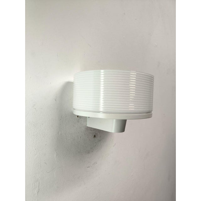 White Wall Light in Metal and Murano Glass from Leucos, 1980s For Sale - Image 4 of 9