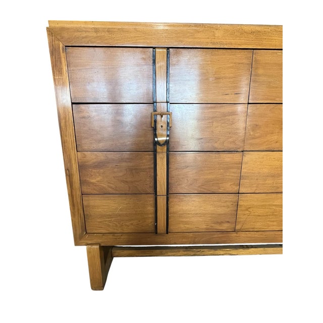 Mid-Century Modern 1970s Mid-Century Chest of Drawers With a Faux Buckle Front For Sale - Image 3 of 10