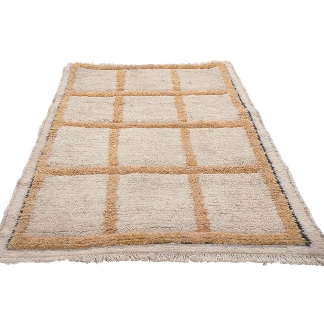Mid-Century Modern Early 21st Century Neutral Earth-Tone Moroccan Rug, 02'09 X 04'11 For Sale - Image 3 of 10