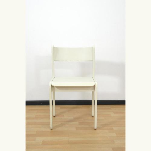 Dining Table and Chairs in the style of Asko, Set of 5 For Sale - Image 3 of 15