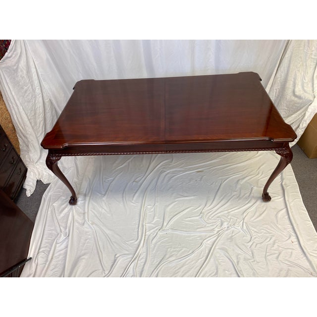 Vintage Mahogany Lexington Furniture Ball & Claw Extension Dining Table