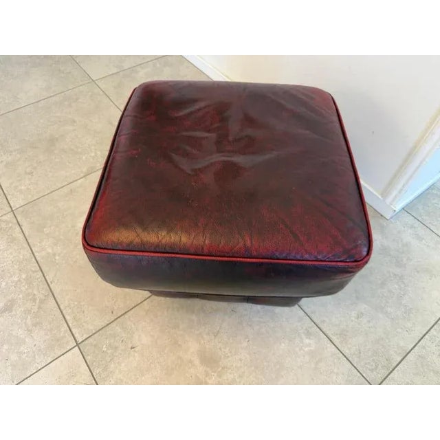 Chesterfield Stool in Leather For Sale - Image 6 of 9