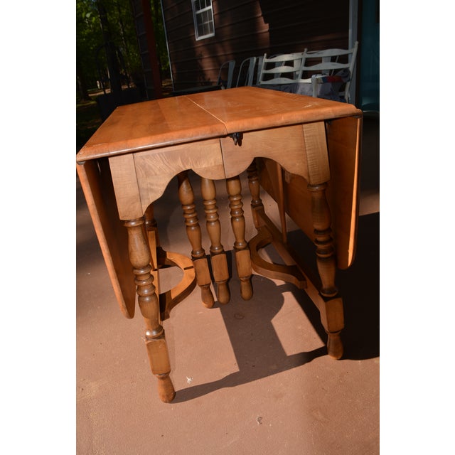 Vintage Watertown Slide Mid Century Maple Wood Extending Drop Leaf Dining Table W/ 3 Leaves For Sale - Image 6 of 15