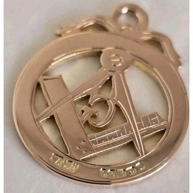 Metal Davis 9ct Rose Gold Masonic Fob Pendant by William Oakley, 1908 For Sale - Image 7 of 18