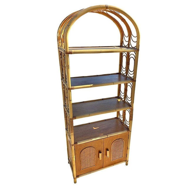 1970s Mid-Century Rattan Etagere Display Curio Cabinet W/ Mahogany Shelfs For Sale - Image 4 of 8
