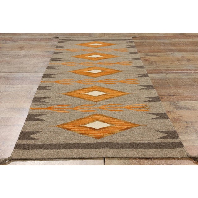Greige Southwest Modern Navajo-Style Rug Runner - 02'06 X 08'00 For Sale - Image 8 of 9
