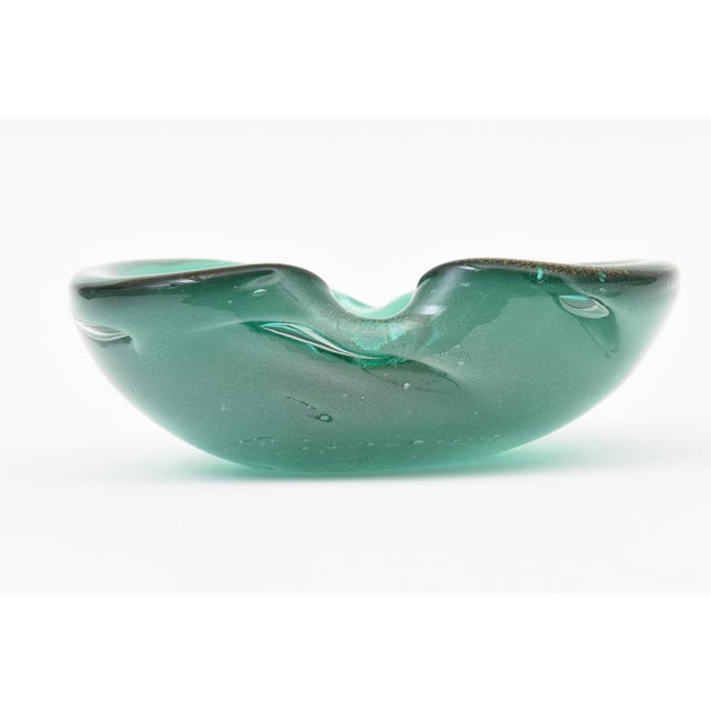 1950s Vintage Murano Barovier E Toso Emerald Green and Gold Aventurine Glass Bowl, 50's For Sale - Image 5 of 11