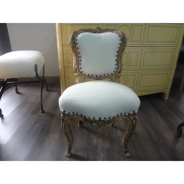 19th Century French Louis XV Style Painted and Parcel Gilt Children's Chair For Sale - Image 10 of 10